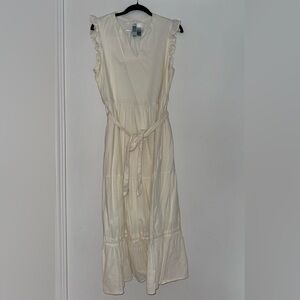 Elegant Cream Sleeveless Dress